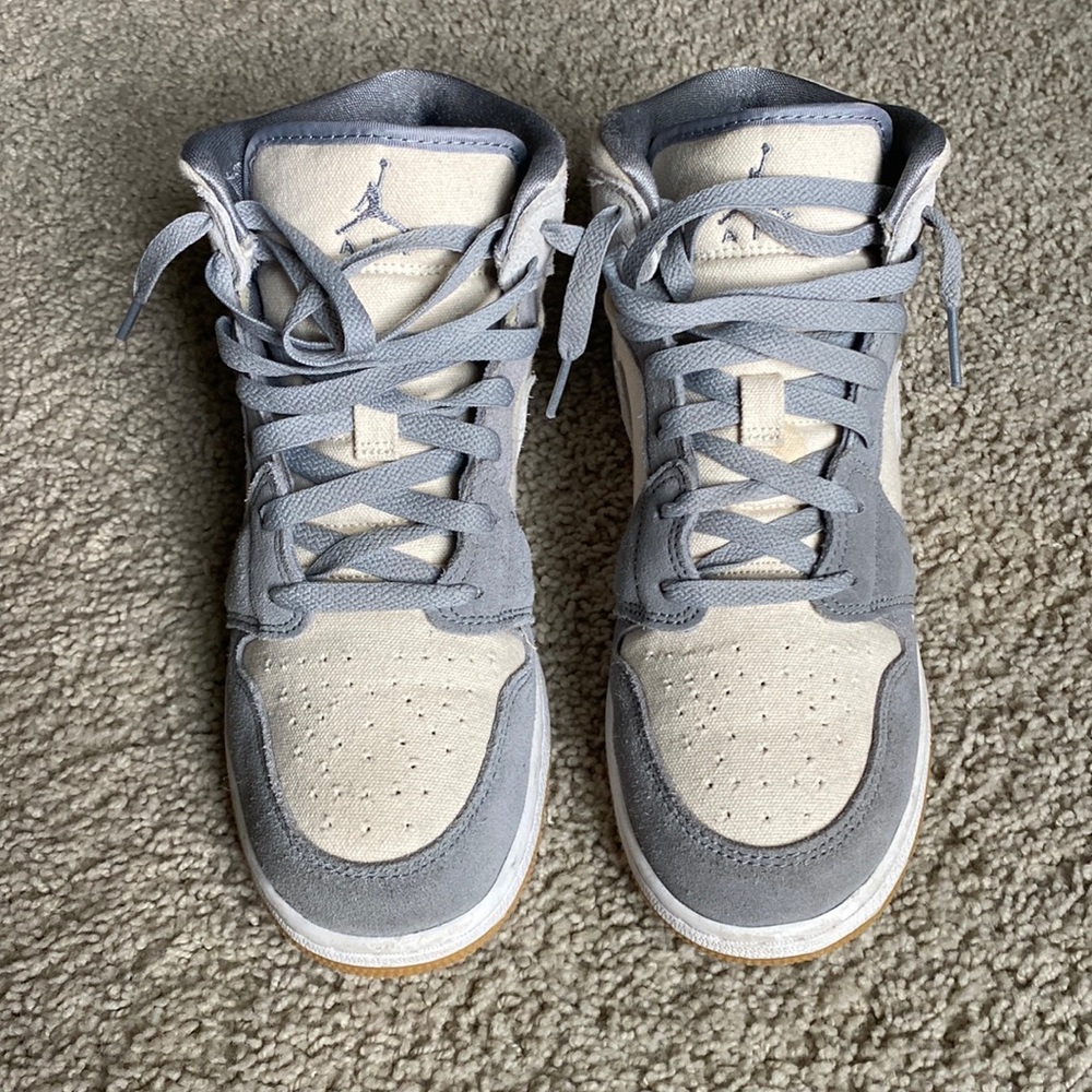 Nike Air Jordan 1 Mid SE